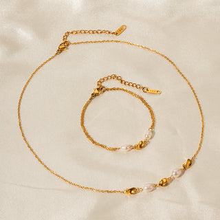 LIA NECKLACE