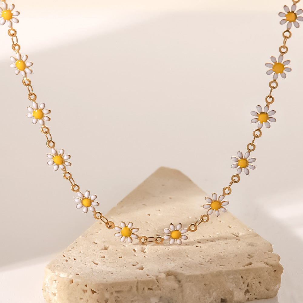 WILD WALLFLOWER NECKLACE